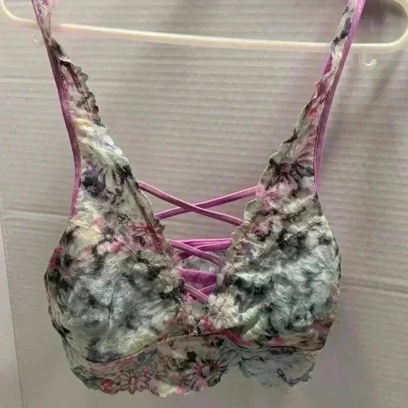 Pink, Victoria, secret lace bralette sizeXS - Picture 8 of 9